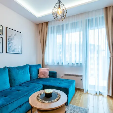 Adoro Titova Appartement