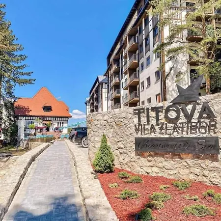 Adoro Titova Apartment