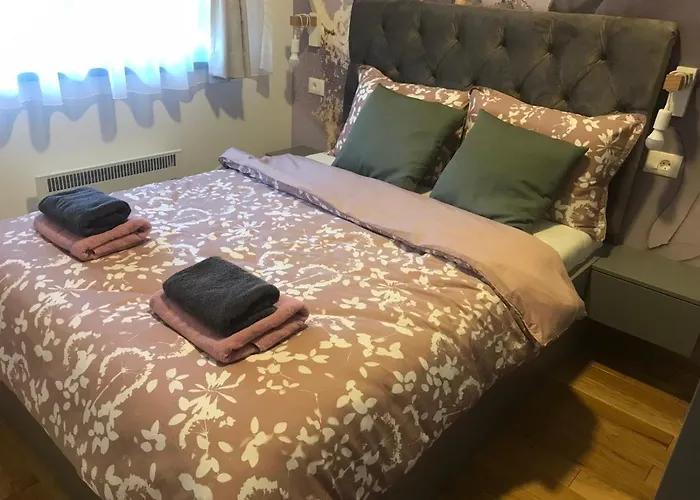 Adoro Titova Daire Zlatibor