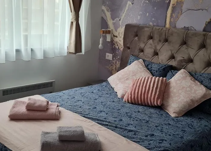 Adoro Titova Daire *